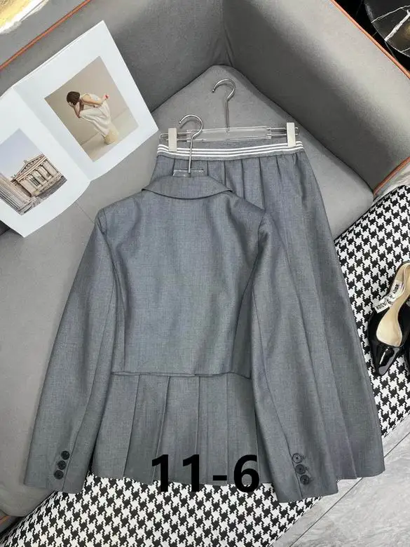 MiuMiu S-XL    (93)